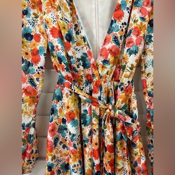 Lovers + Friends Ivy Dress in Bouquet Floral - Picture 5 of 13